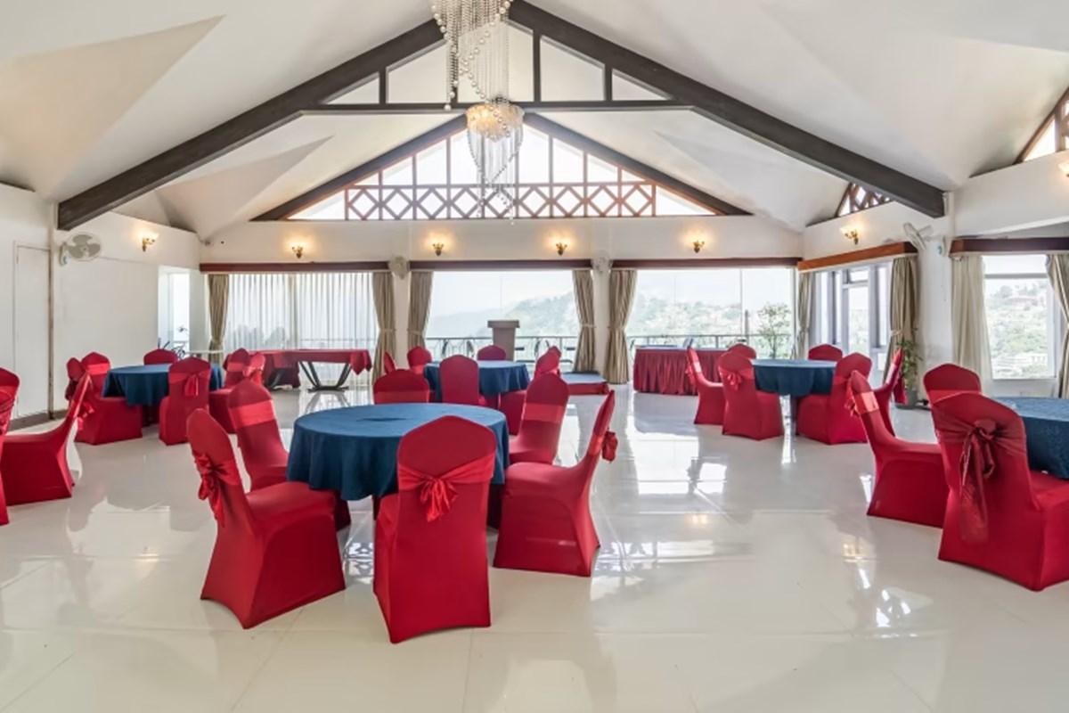 Summit Lillium Hotel & Spa カリンポン エクステリア 写真